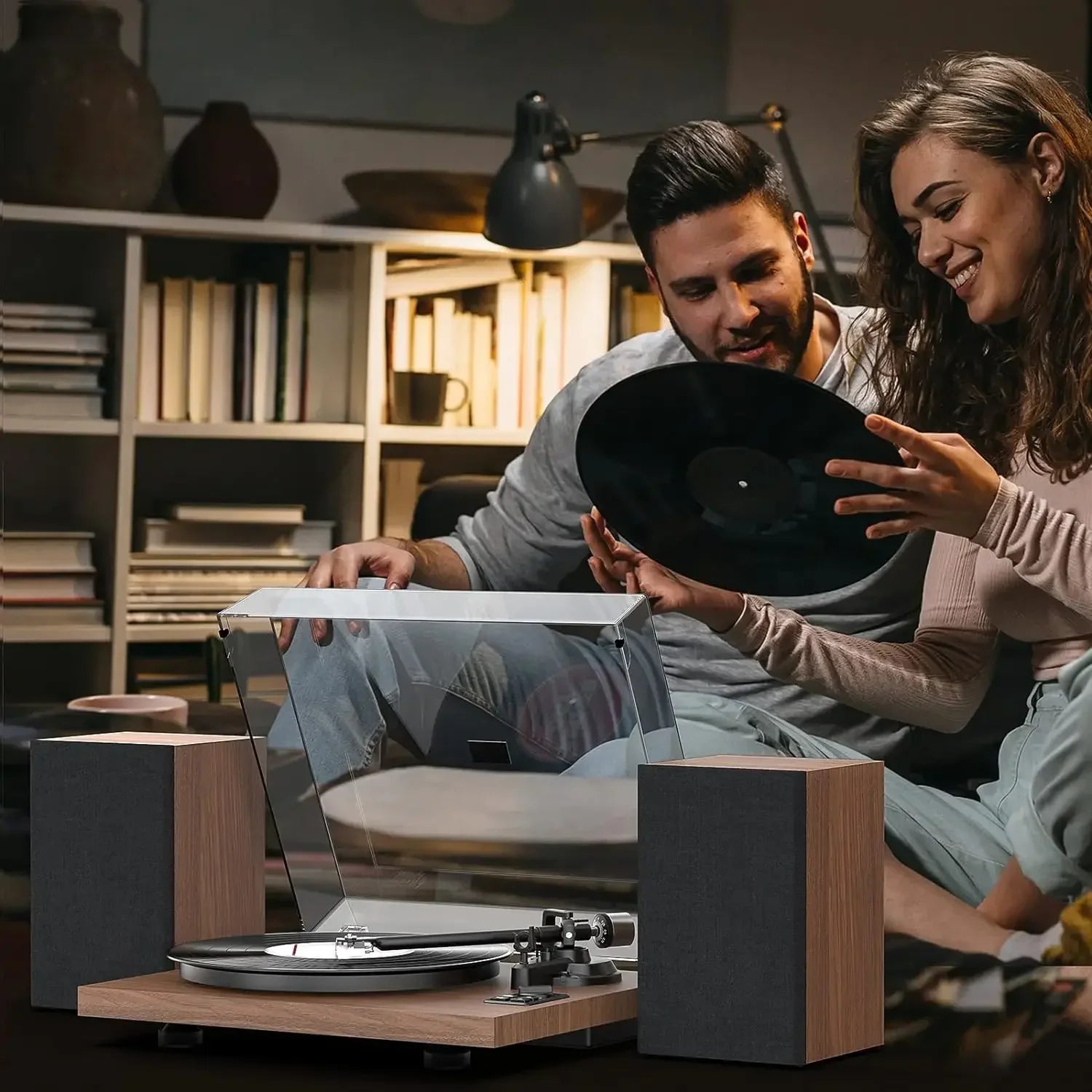 Turntable HiFi System with 36 Watt Bookshelf Speakers